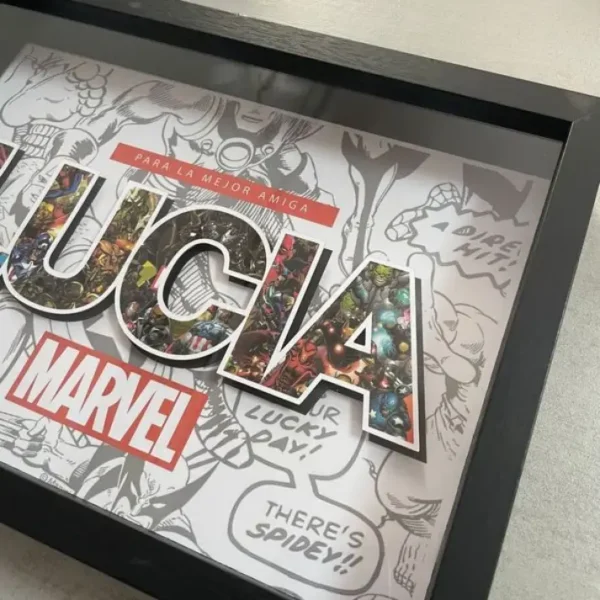 Cuadro personalizado Marvel - Lucia - Imagen 2